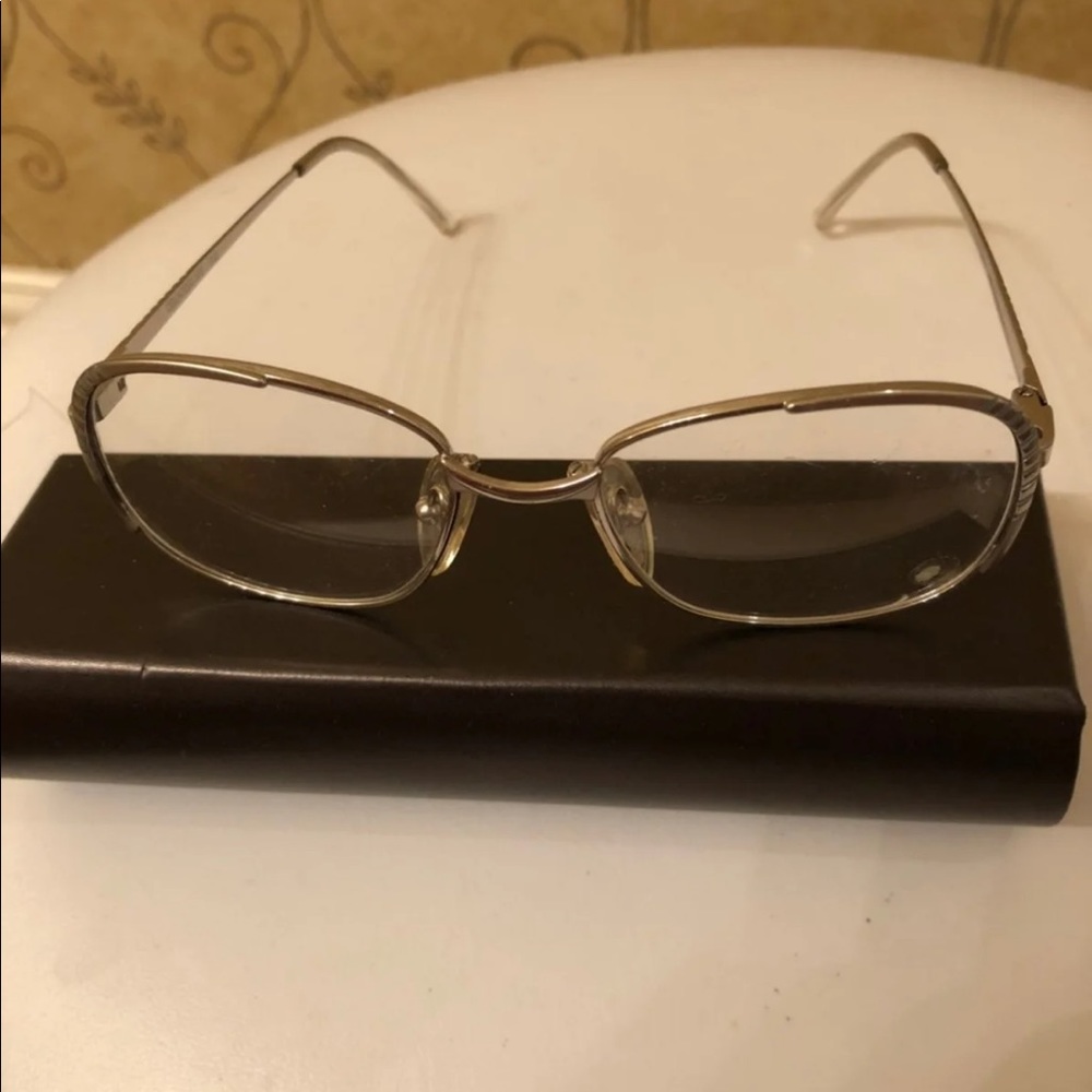 Countess Designer Eyewear - Picture 7 of 9